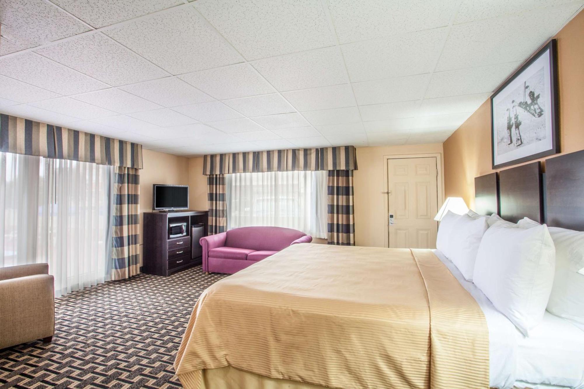 Travelodge By Wyndham South Берлингтон Экстерьер фото